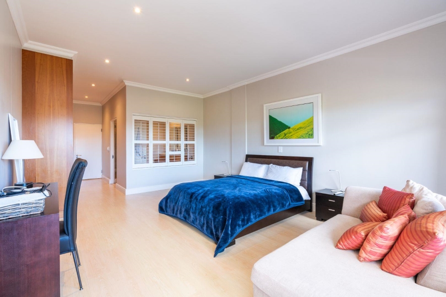 2 Bedroom Property for Sale in Mouille Point Western Cape